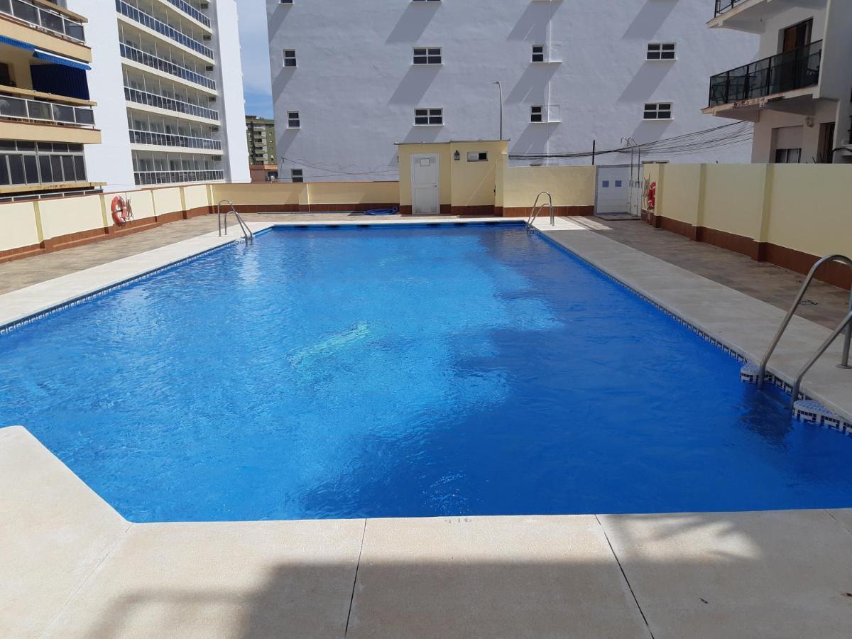 New Palacio Del Sol ตอร์เรโมลิโนส ภายนอก รูปภาพ